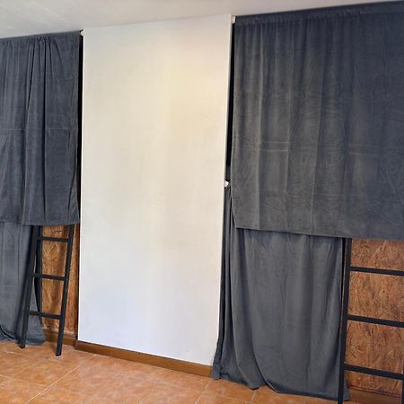 Spanglish Hostel Benidorm Buitenkant foto