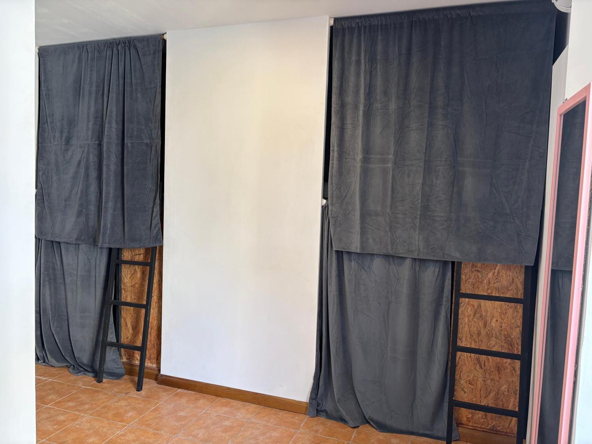 Spanglish Hostel Benidorm Buitenkant foto