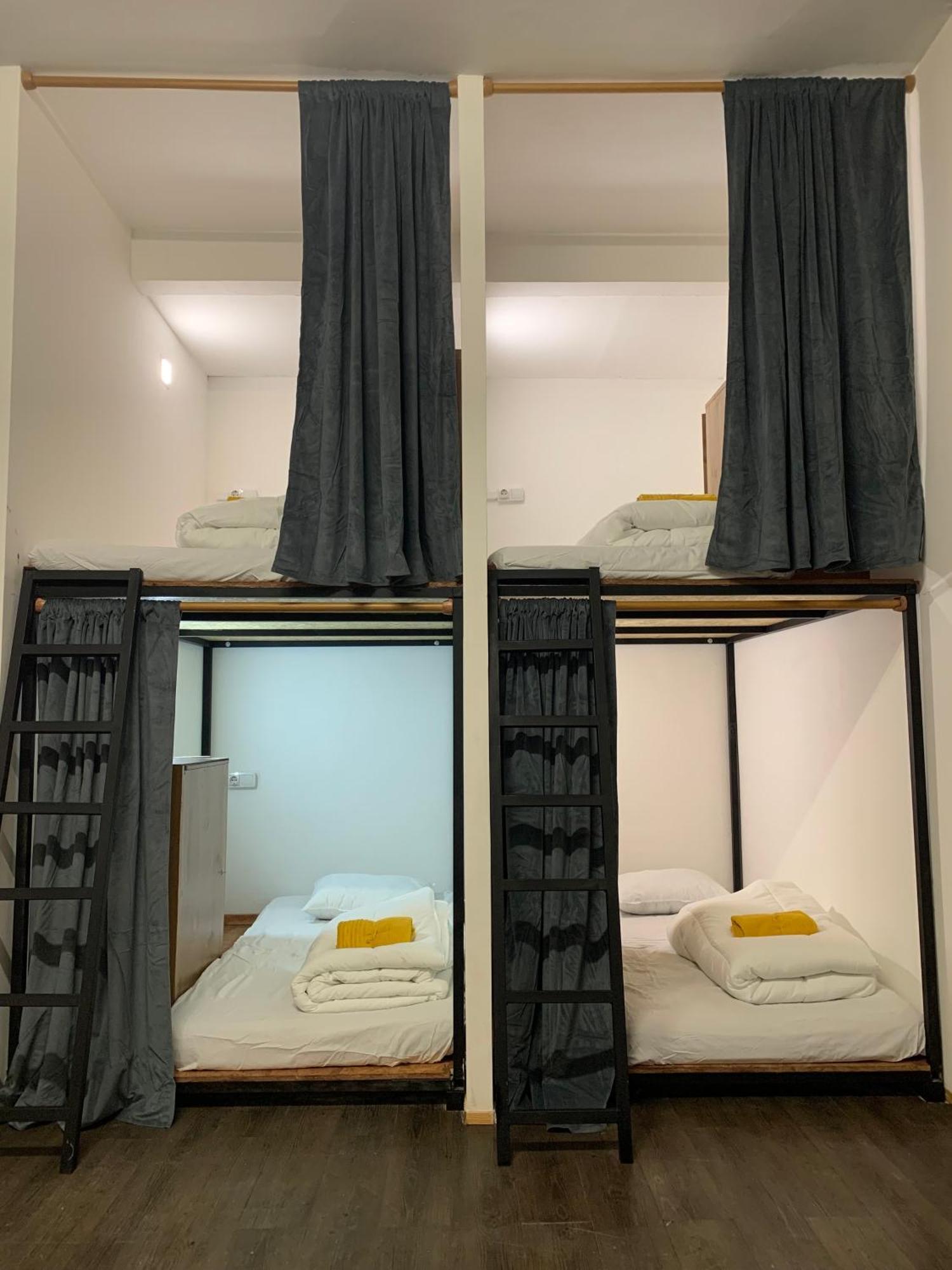 Spanglish Hostel Benidorm Buitenkant foto